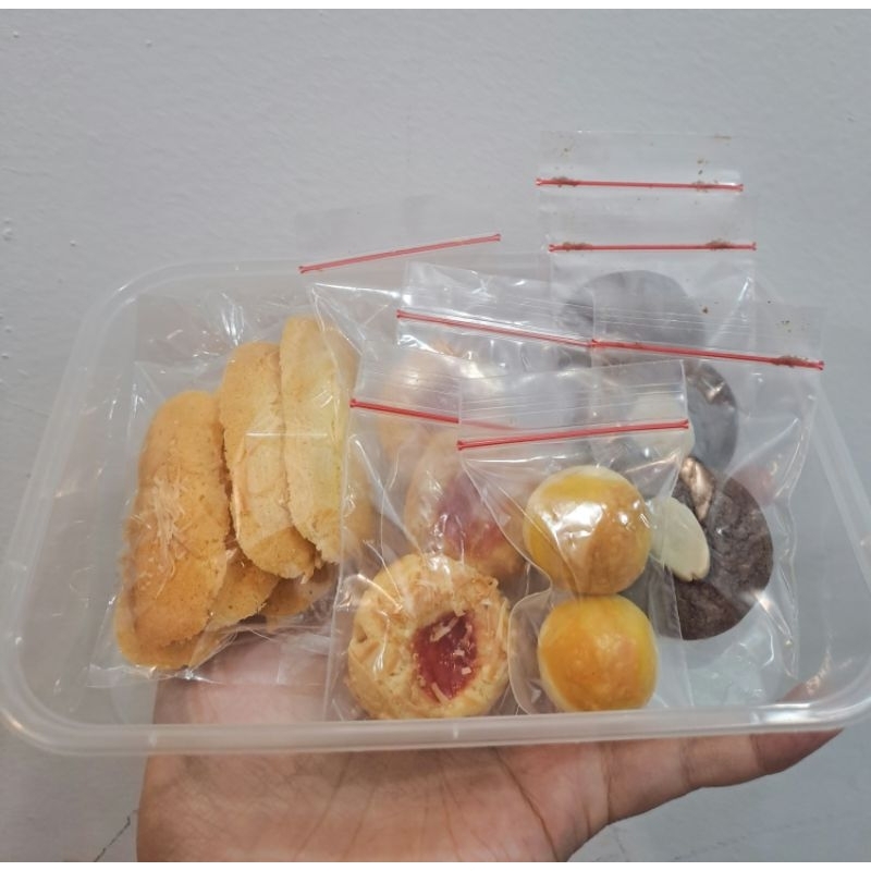 

Mix kue kering ( Icip icip)