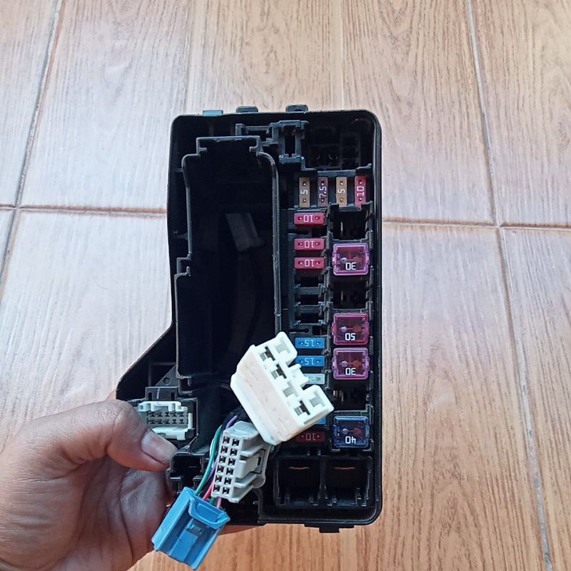 Fuse box Sekring Sikring Calya Sigra 1200cc Original