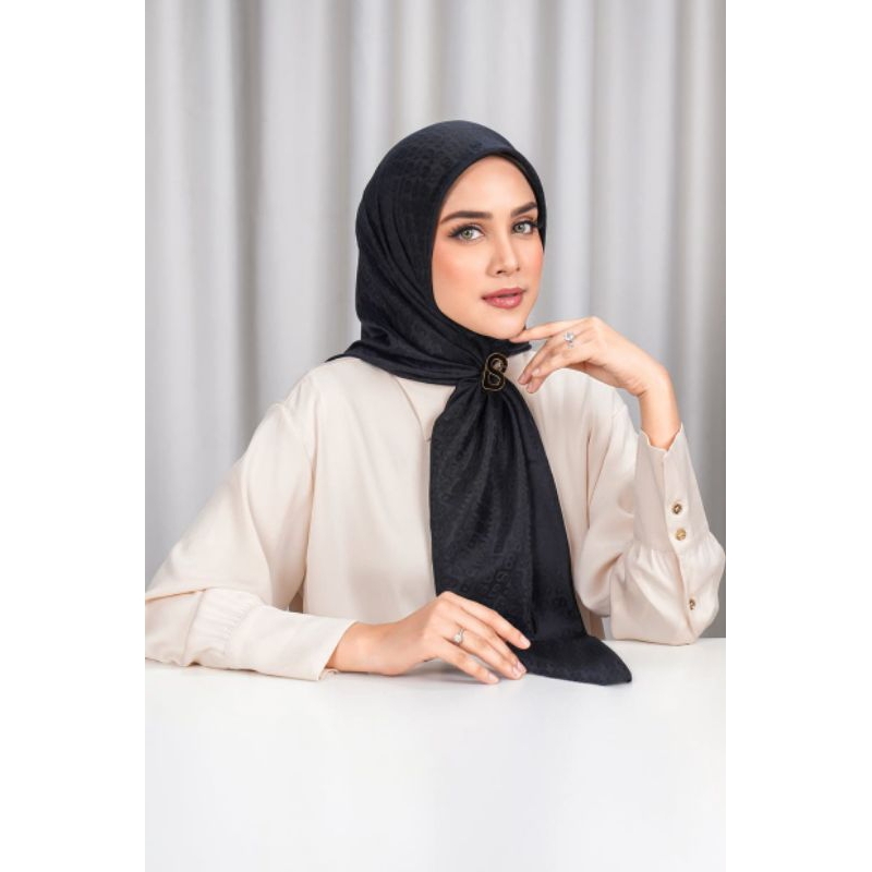 Buttonscarves Everyday Tapis Embossed 2.0