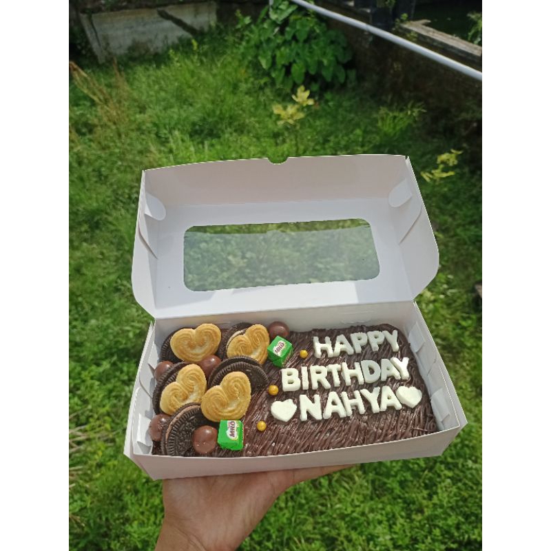 

Brownies Hias 20x10 CUSTOM (Birthday, graduation, anniversary, wedding, dll)