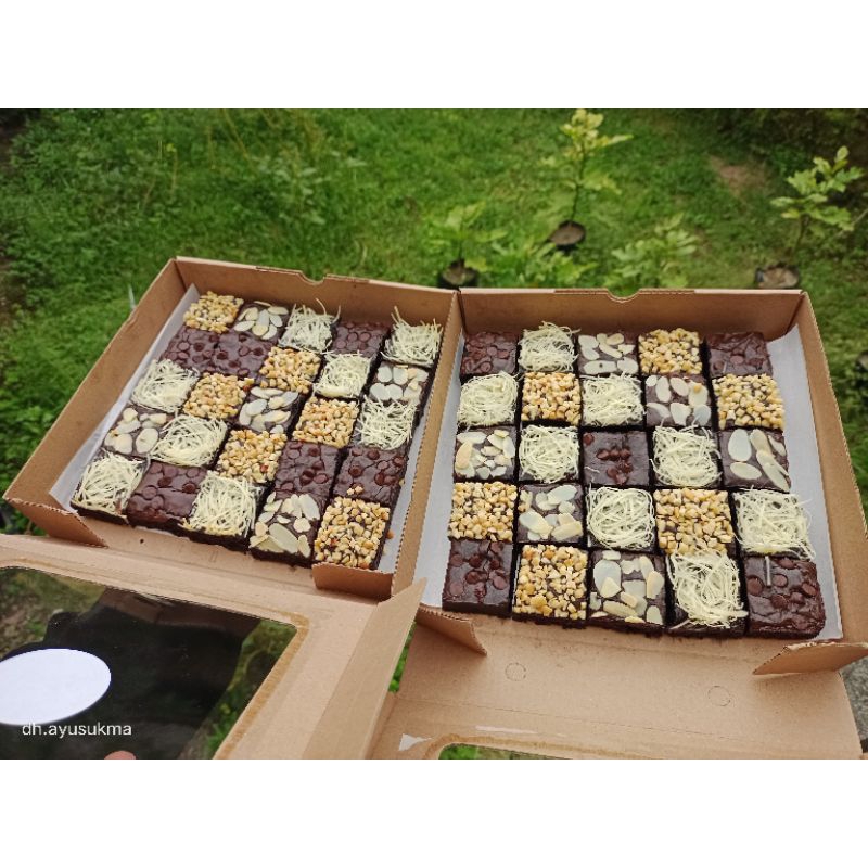 

(2 Box) Fudgy Brownies Paket Bundling 20X20