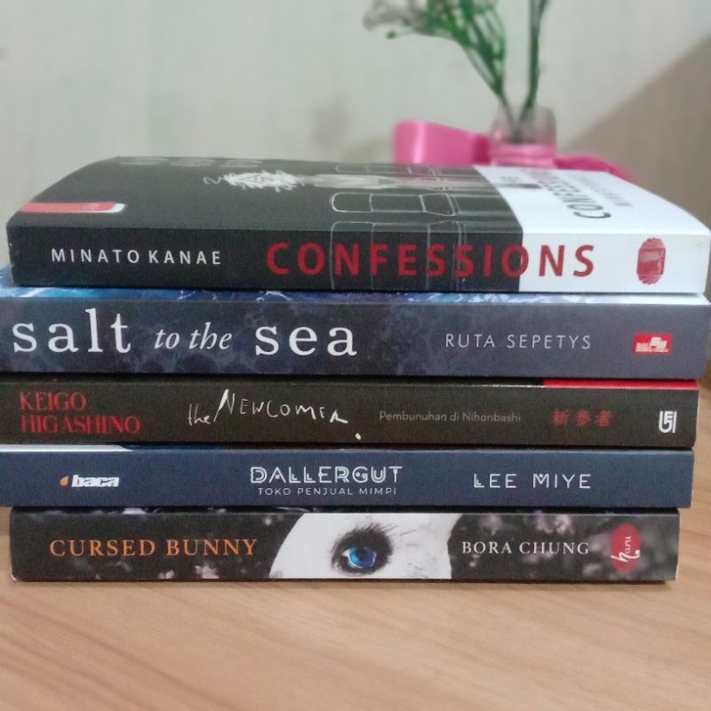 PRELOVED BUKU DALLERGUT & CURSED BUNNY