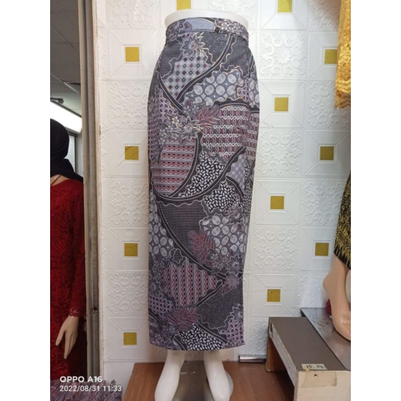 span jumbo//Rok batik Rok span batik jumbo bahan semi sutra foil, model bawahan kebaya tradisional, 