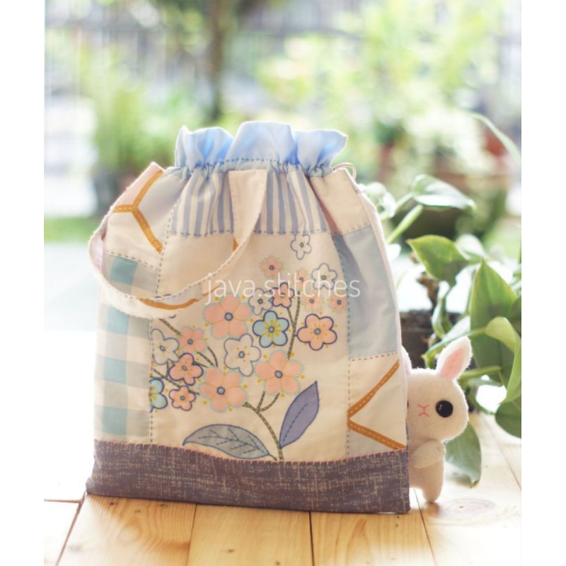 string pouch | tas kantong serut kain perca bertali full jahit dan sulam tangan (hand stitched)