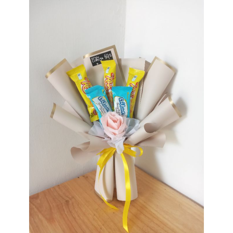 

Bouquet snack|Bucket bunga|bucket murah|gift wisuda