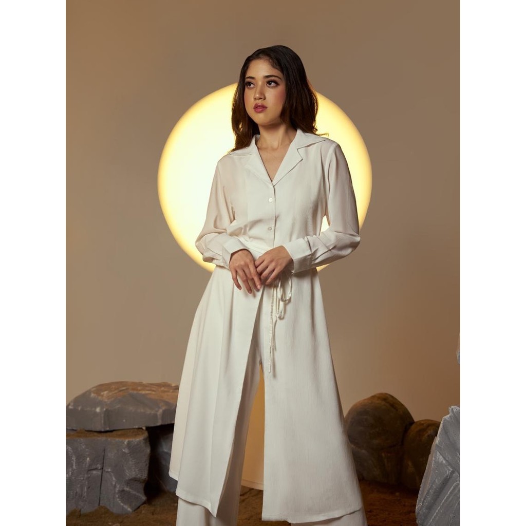 Berdine Studio - Amara Loose Set (Broken White) - Set Kemeja Kulot Wanita