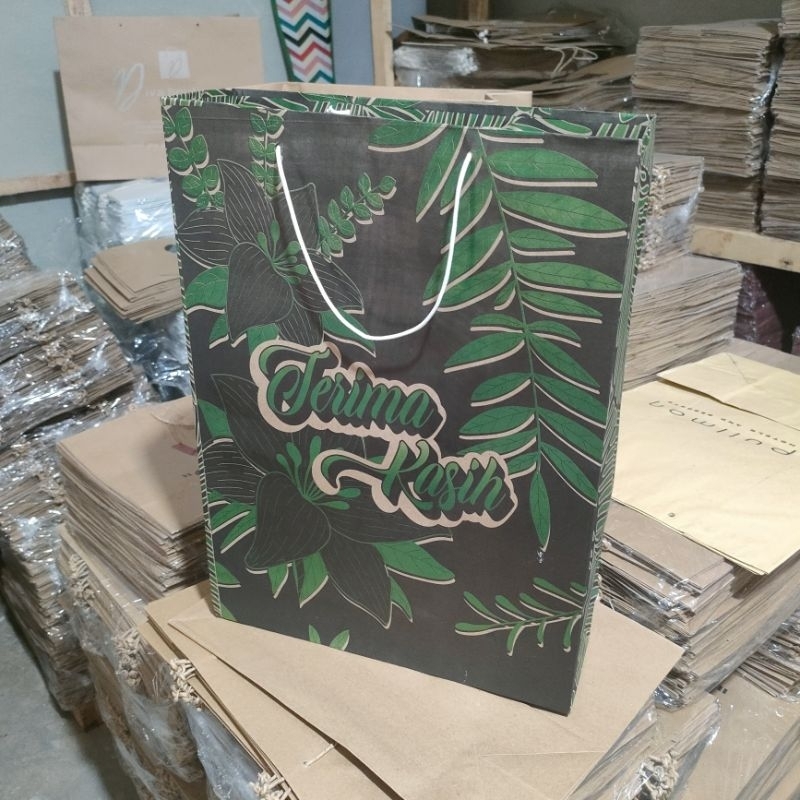 

iDk90 Paper Bag Kado Terima Kasih Jumbo XL Lusinan Isi 12 Pcs Ukuran 3040 Cm