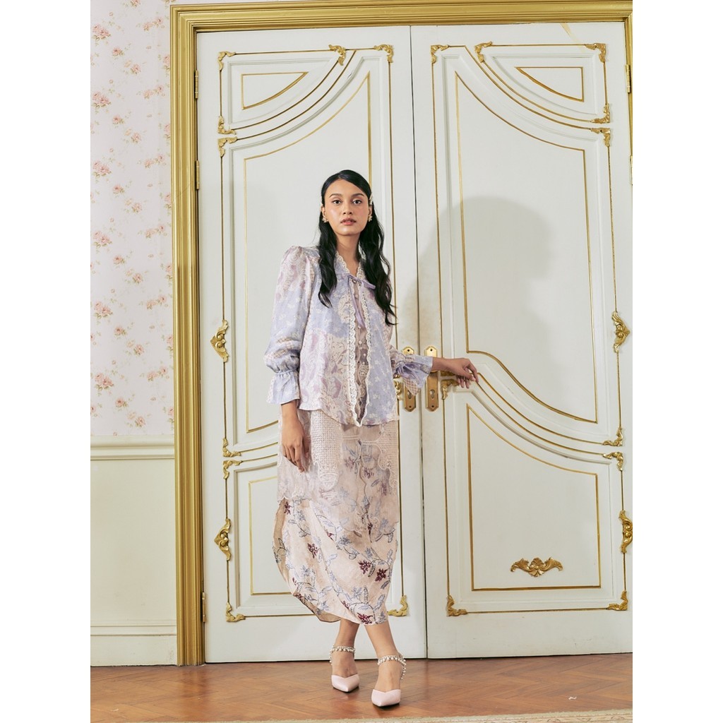 Kartinis - Zella - Atasan Kemeja Tangan Panjang Batik Modern