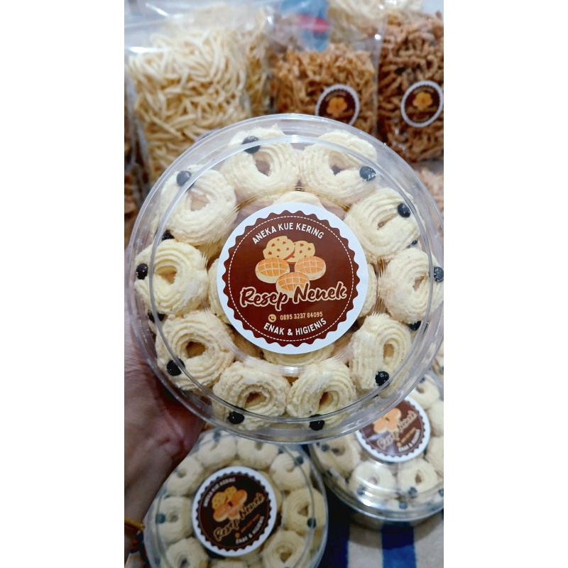 

kue kering Bangkit Susu