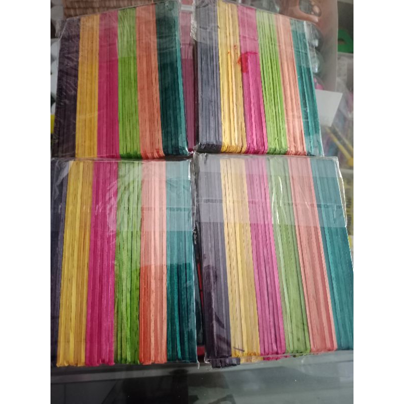 

Stick ice-cream warna warni