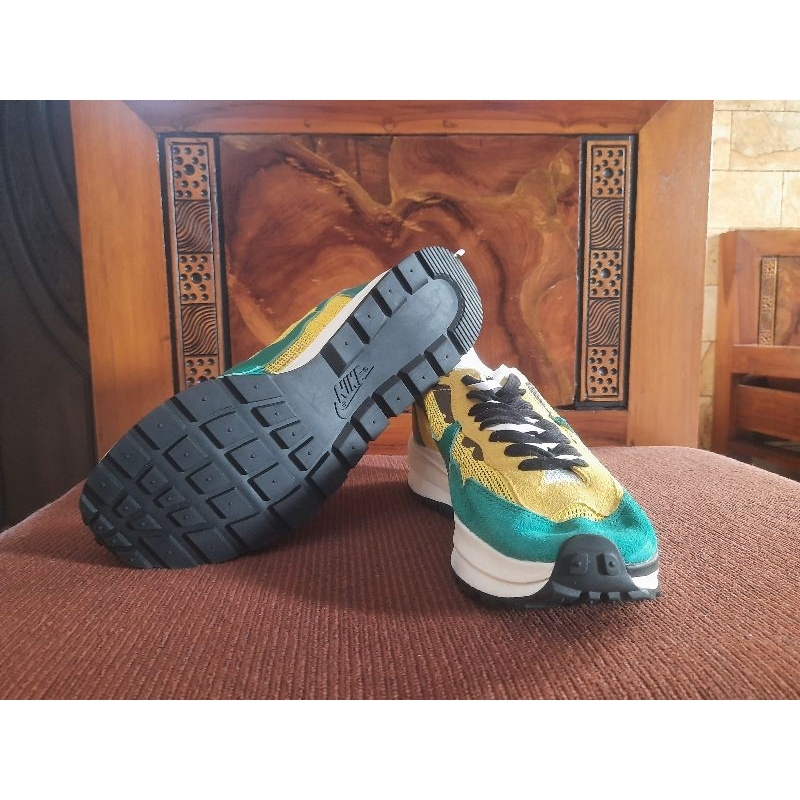 Preloved nike sacai vaporwaffle