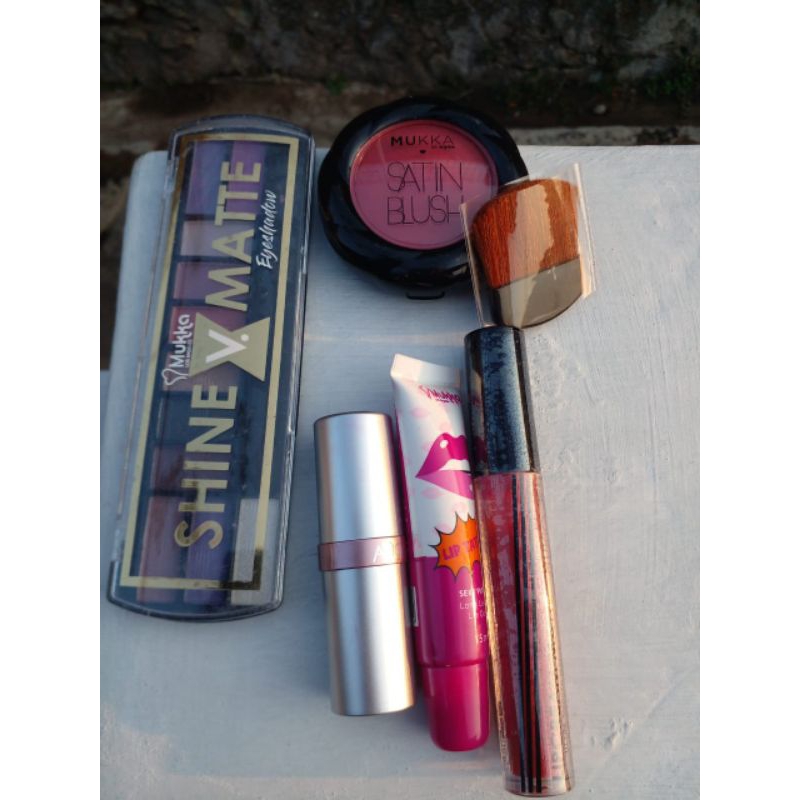 paketan kosmetik produk mukka