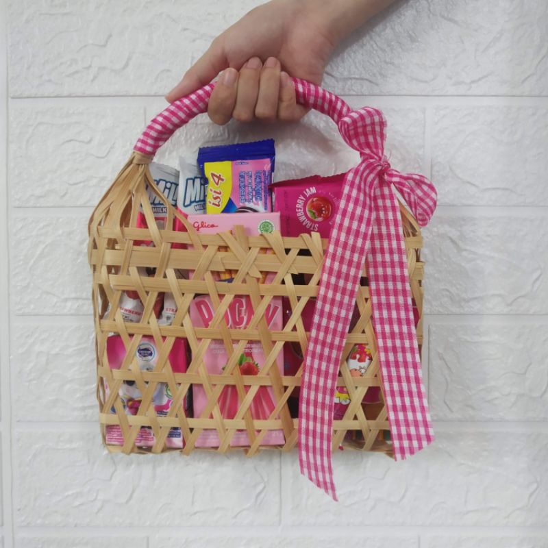 

Hampers Keranjang Snack