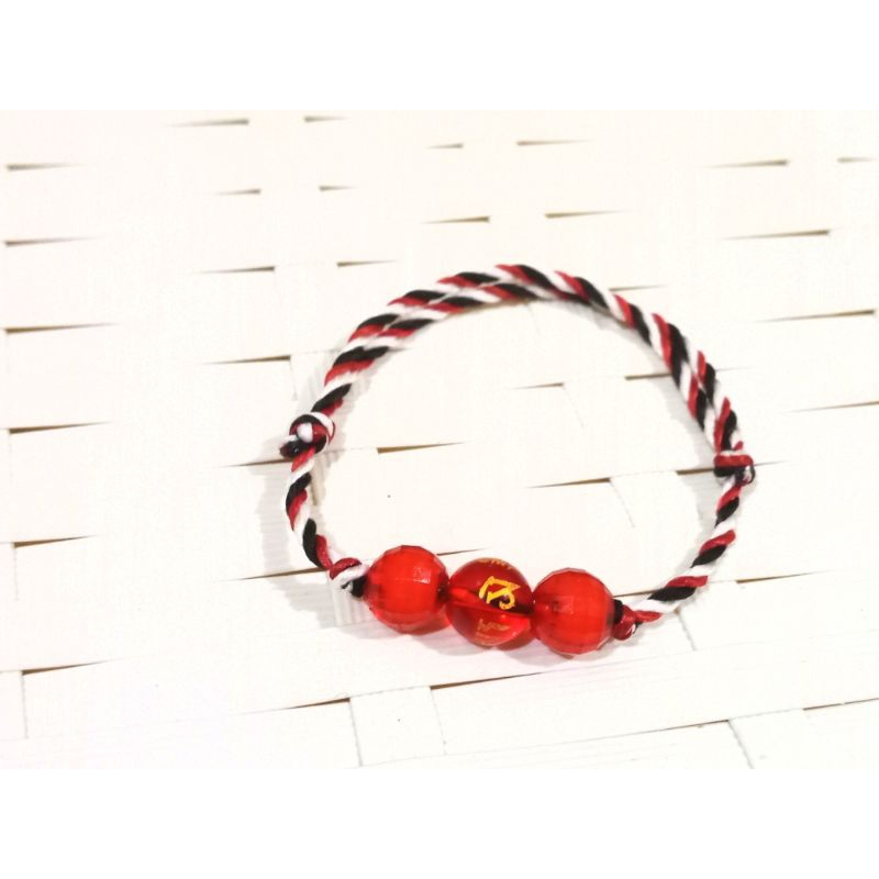 Gelang tridatu asli bali Gelang tridatu satu batu tibet merah