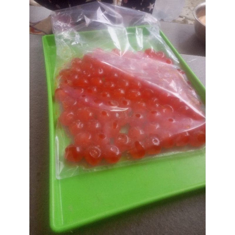 

salted egg yolk/ kuning telur asin frozen