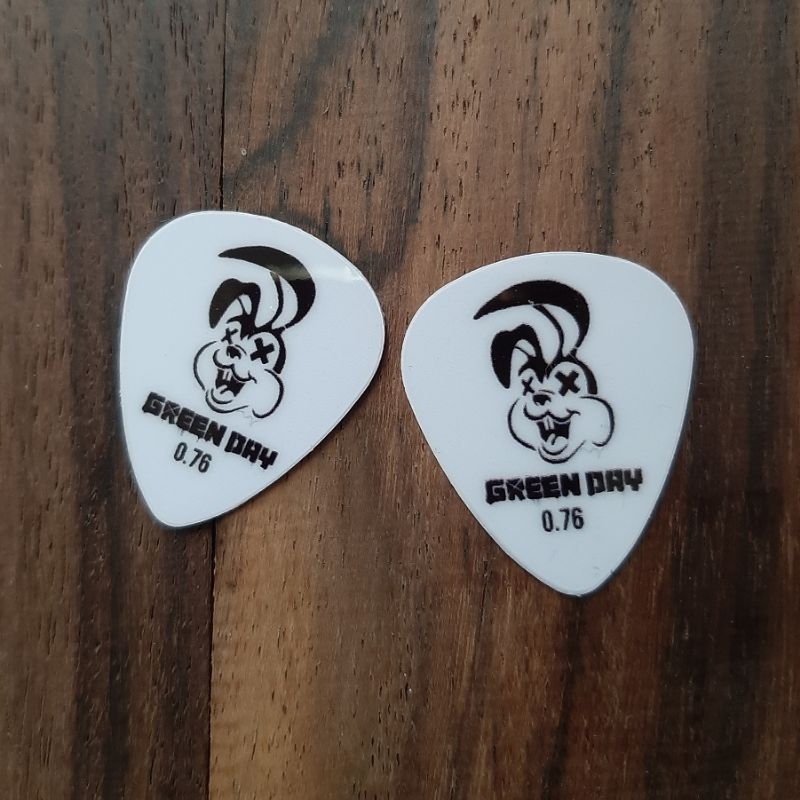 pick gitar greenday awesome as f 0.76mm