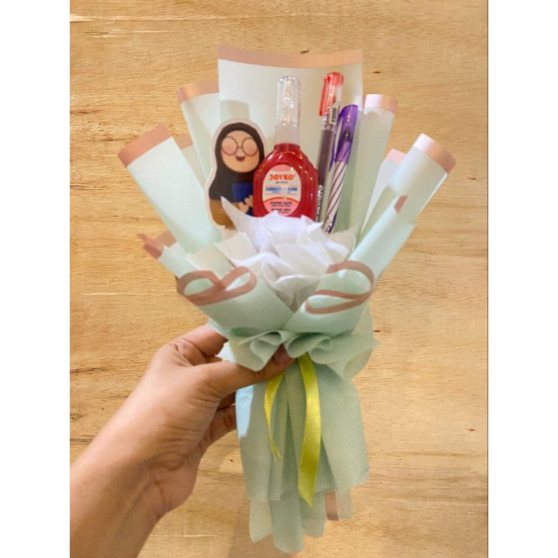 Buket Hari Guru alat tulis