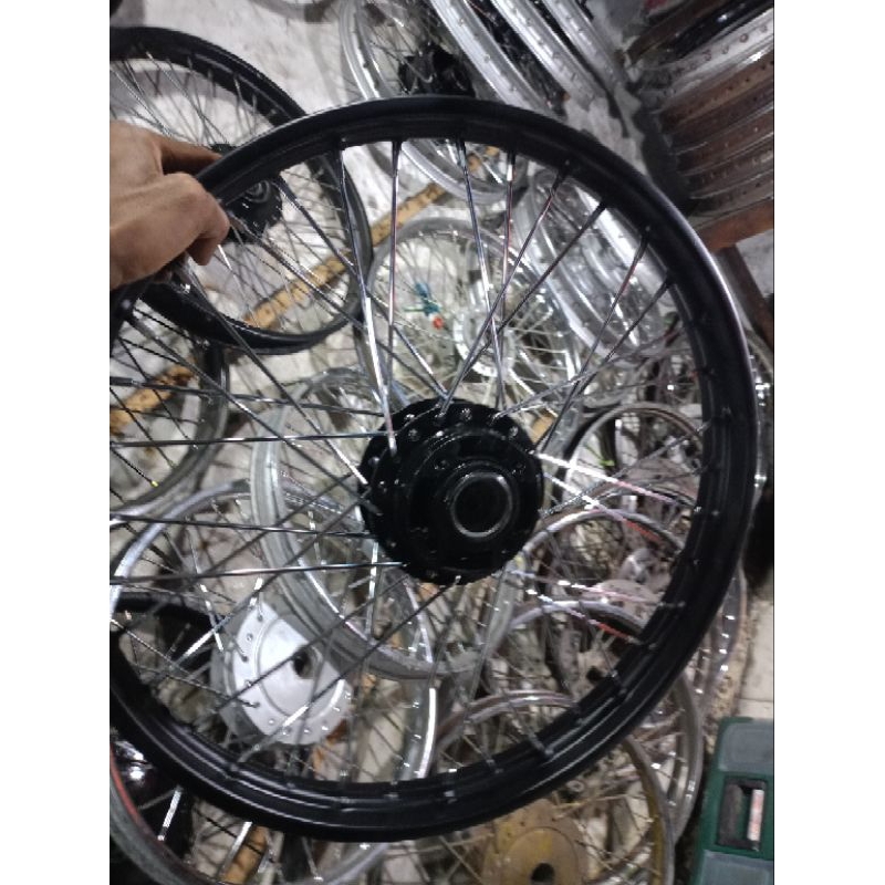 velg depan Ring' 17 Black Suzuki smash 110 Shogun Smash Titan tornado { Second berkualitas}