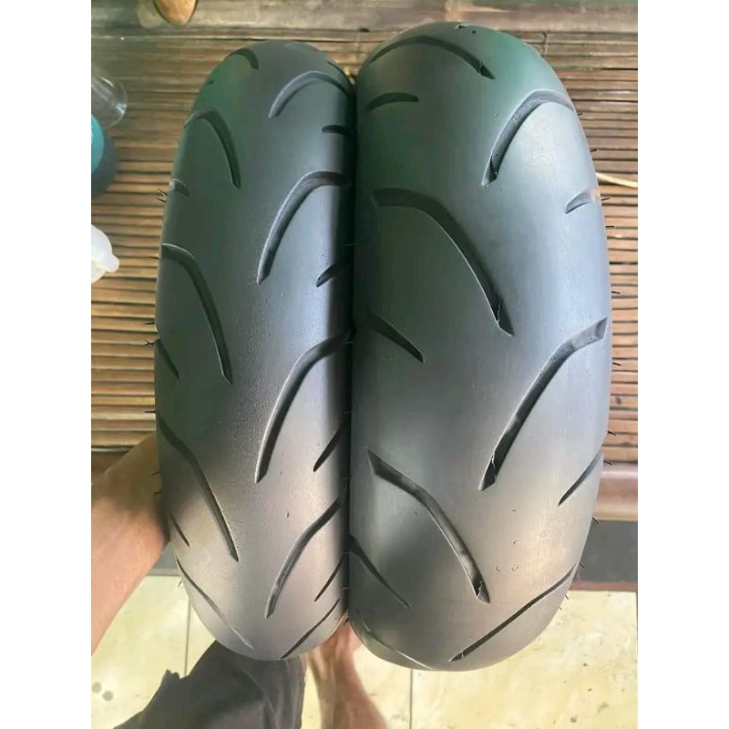 ban motor nmax sepasang original iyc