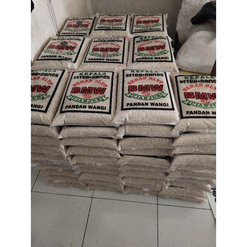 

Terlaris! BERAS CAP CIANJUR 5KG SETRA R