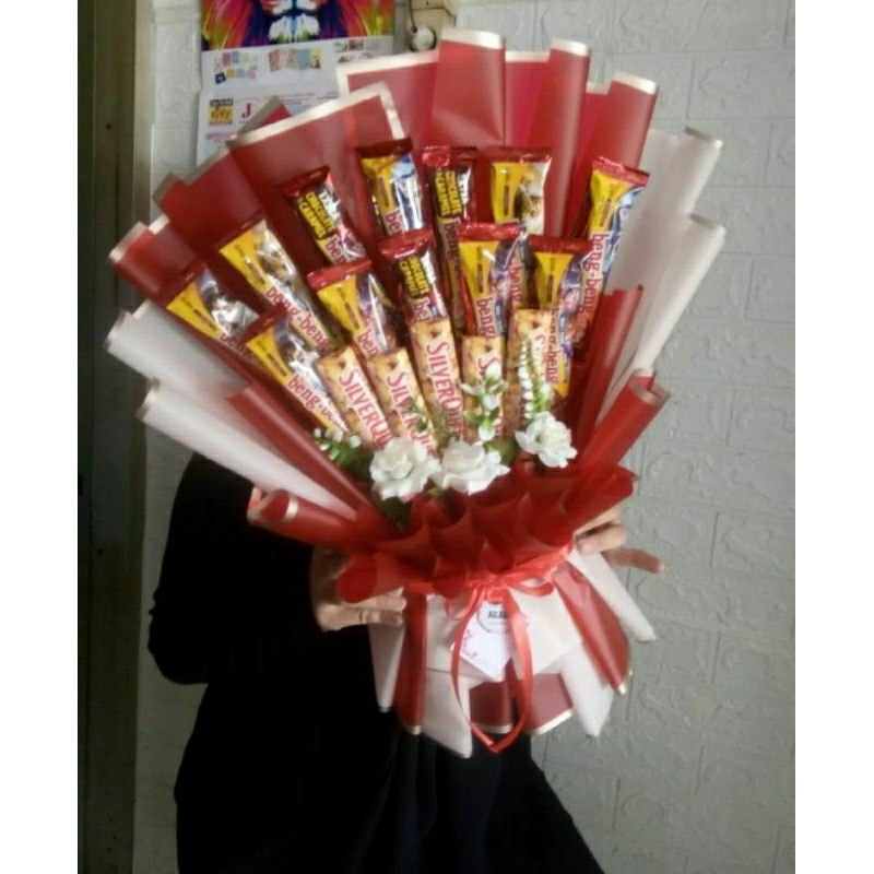 

Buket Silverqueen Bucket Snack Spesial Request by Bucket Custom RR Banjarmasin