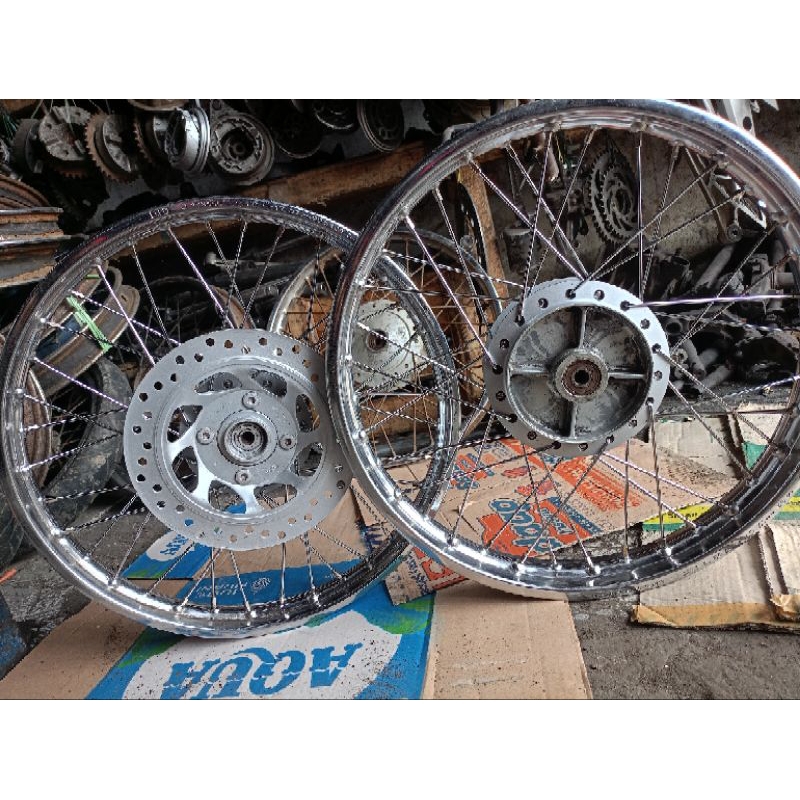 velg ring 17 std fullset D/B Supra fit new Supra x 125 karisma PNP Supra x lama  fre cakram
