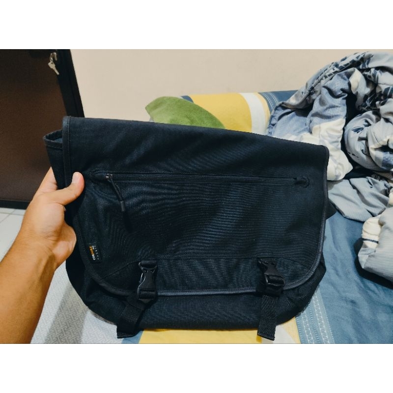 UNIQLO Cordura Messenger Bag