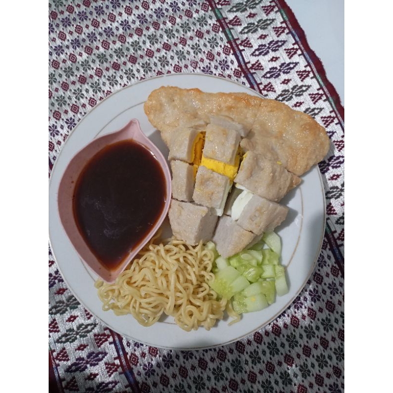 

pempek kapal selam, asli ikan khas Palembang