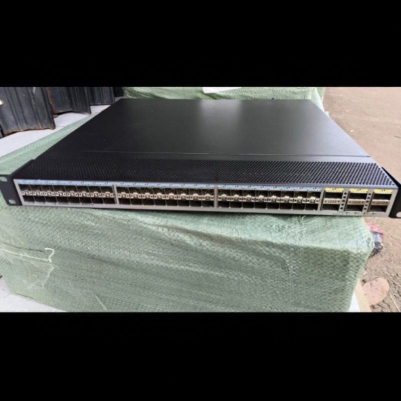 Huawei Cloud Engine CE6851-48S6Q-HI Switch SFP