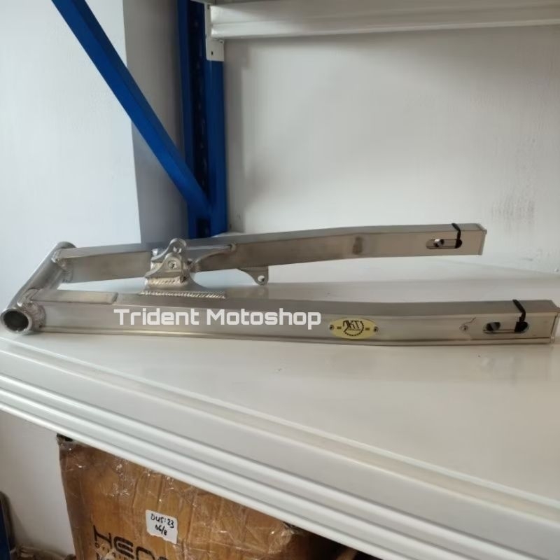 Swing arm arem DKT ninja thailand slim non coak/polos untuk ninja SS/R Mounting shock atas original 