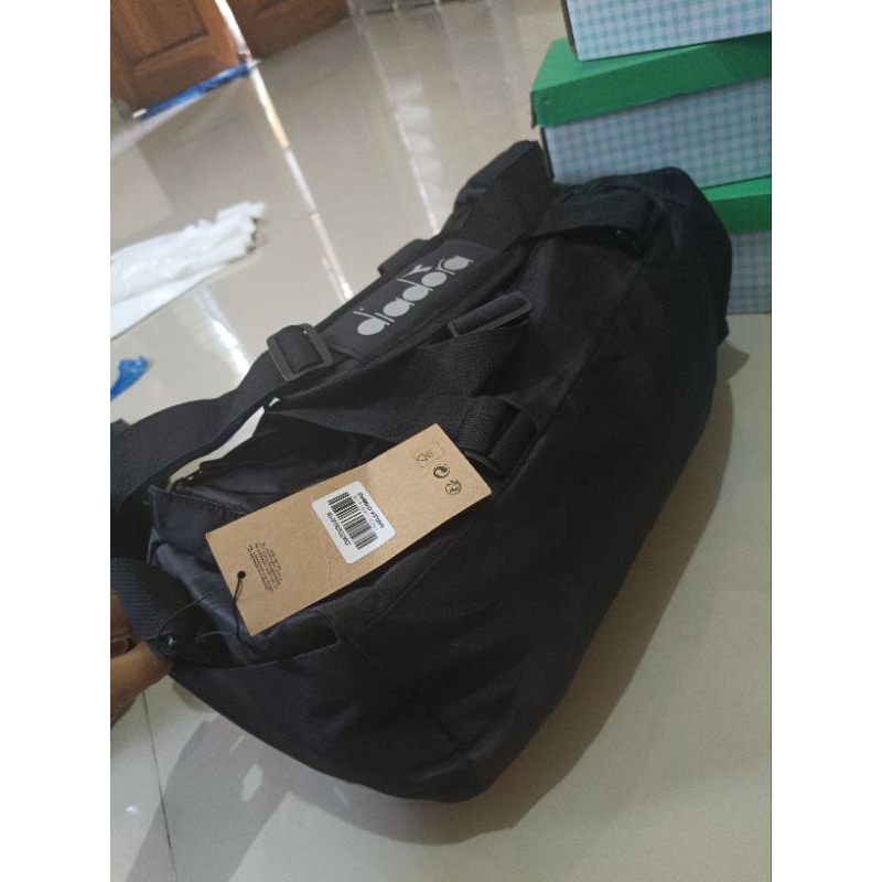 sports station big sale diadora garuda gym bag