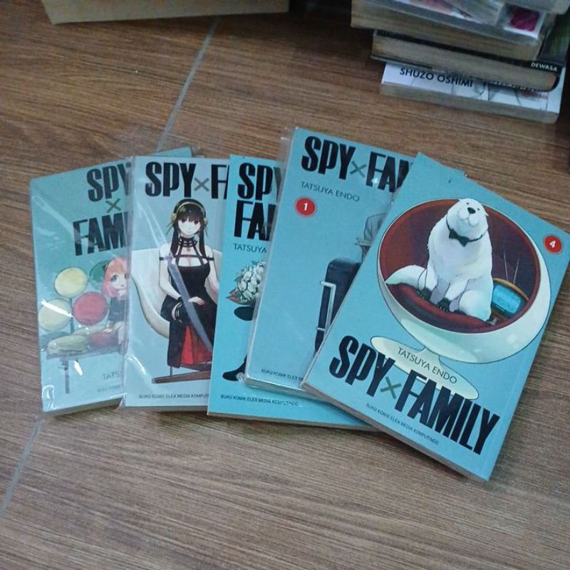 PRELOVED KOMIK SPY X FAMILY