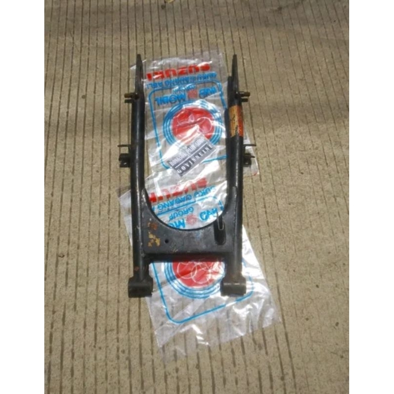 swing arm suzuki trs trz gp100 ori asli nos japan