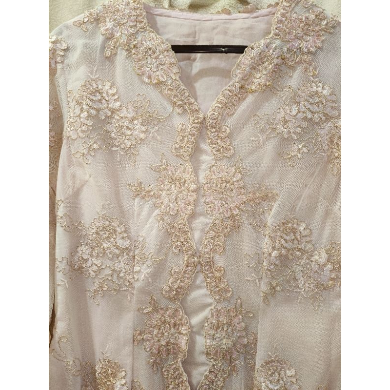 preloved Kebaya Brokat Payetminimalis