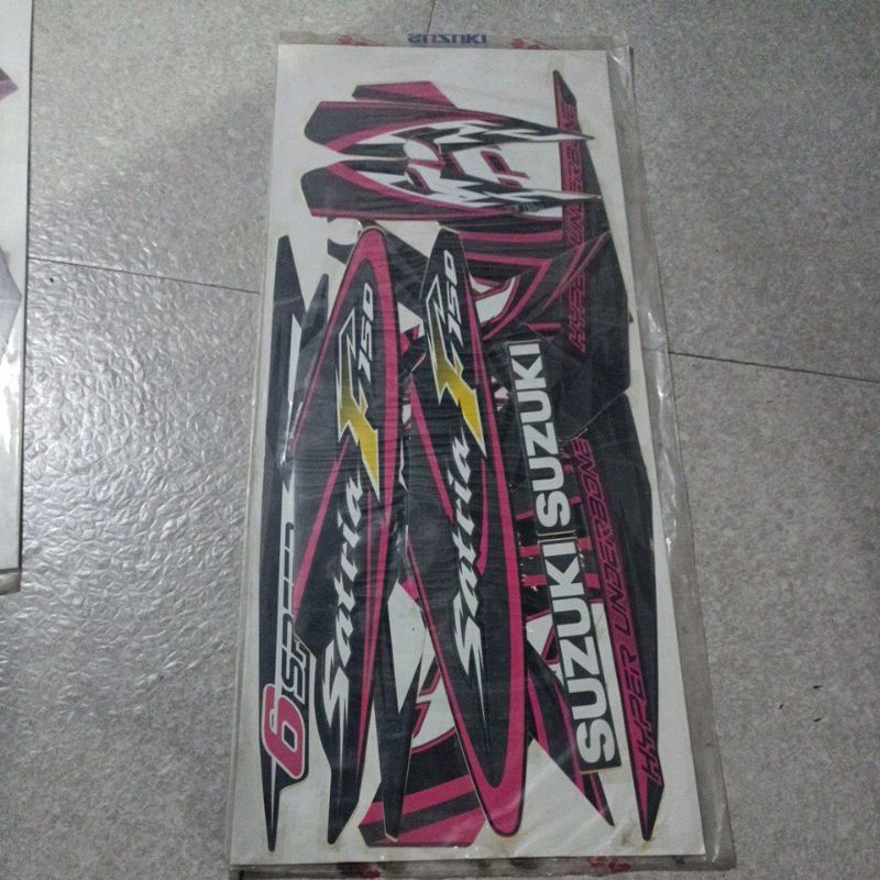striping satria FU 2012 warna pink hitam SGP