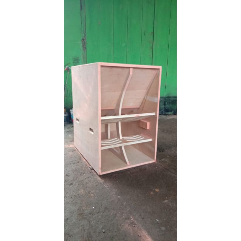 box f1 15 inch single 18 mm