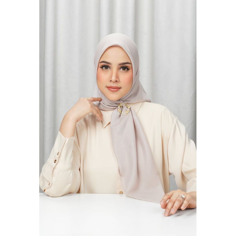 Buttonscarves Everyday Scarf