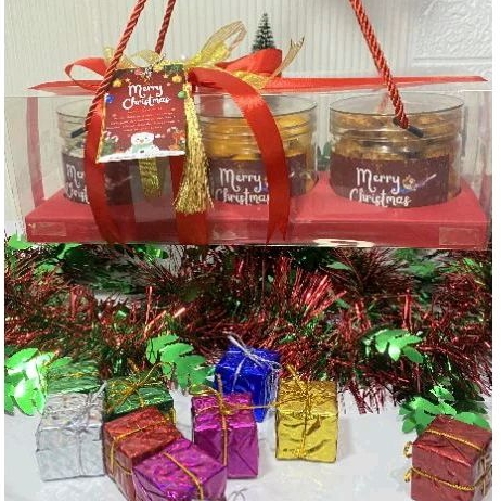 

UDAN EMAS - HAMPERS NATAL (RED WINTER)
