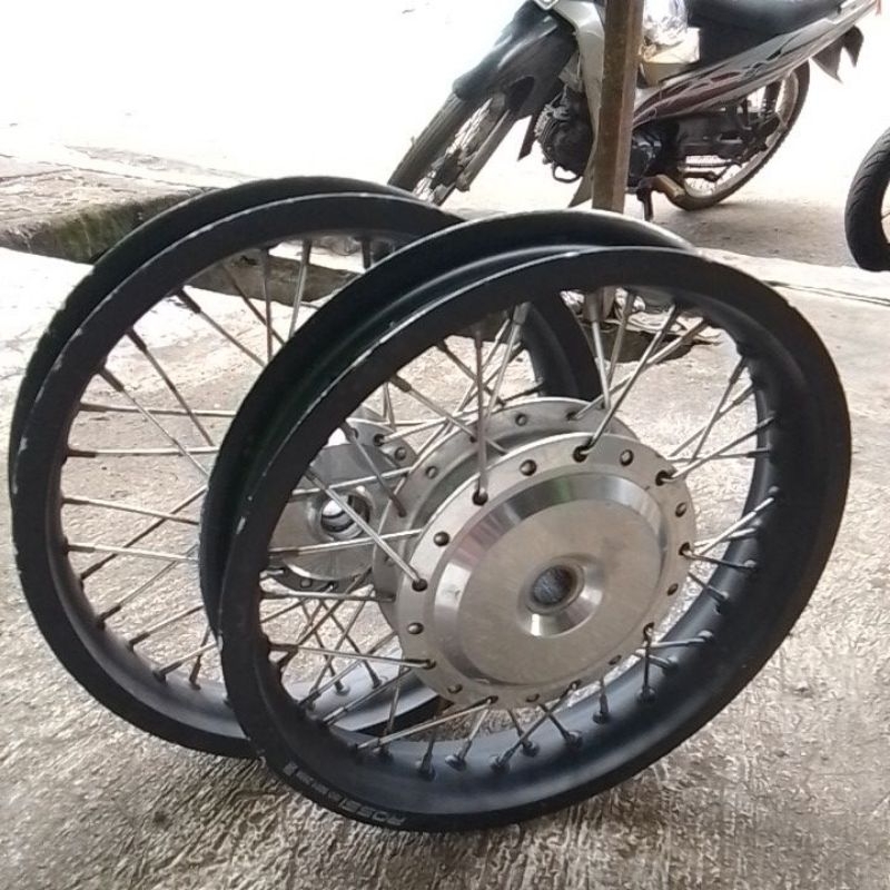 VELG DEPAN BELAKANG VARIO 125 / 150