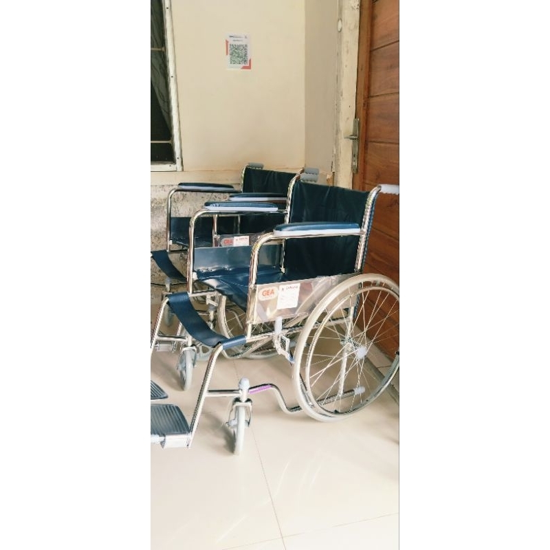 Sewa kursi roda standar RS