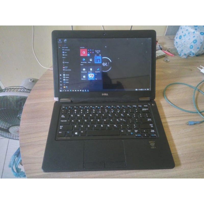 Dell Latitude E7250 core i7 slim