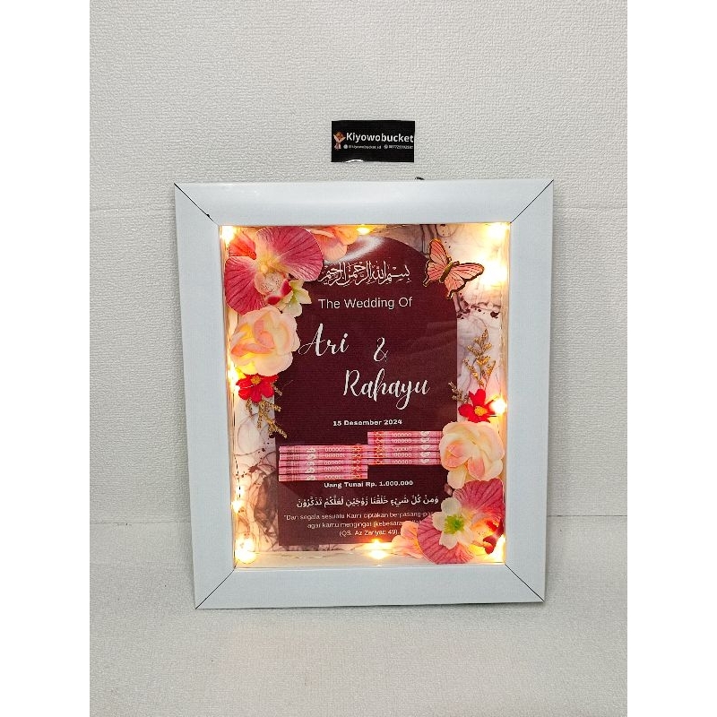 

mahar maroon estetik elegan