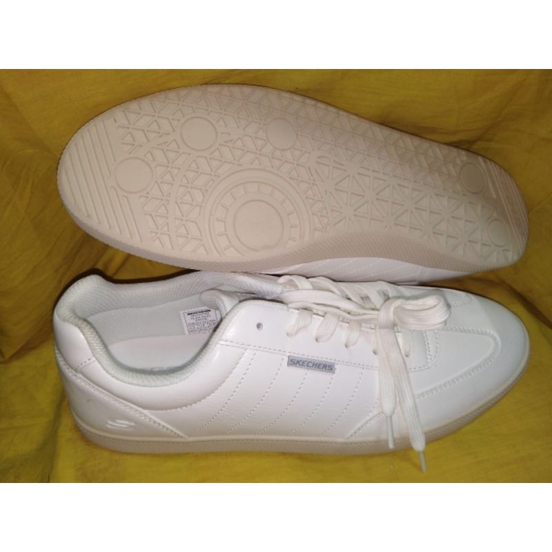 Sepatu Skechers Men ukuran 46