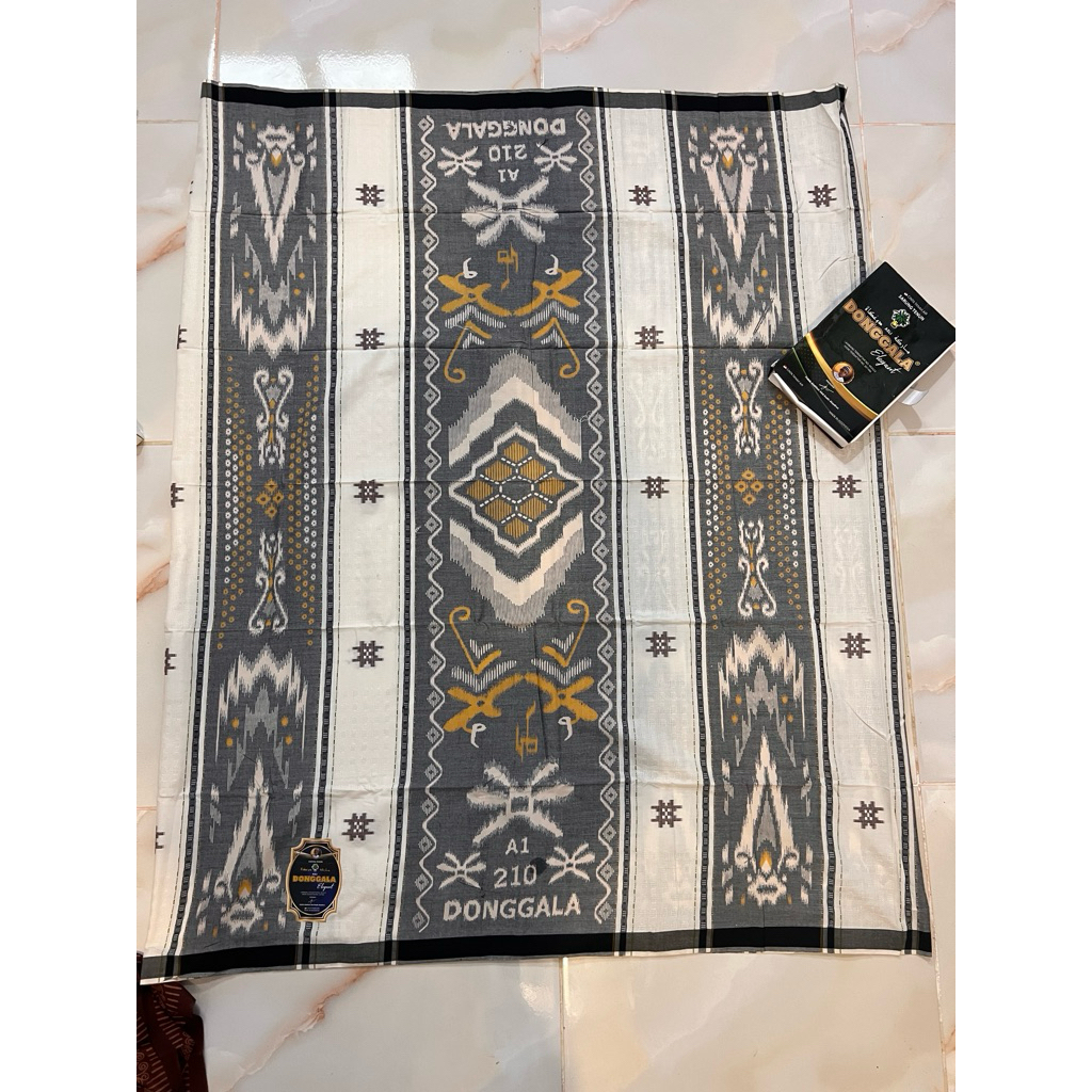 SARUNG DONGGALA ELEGANT