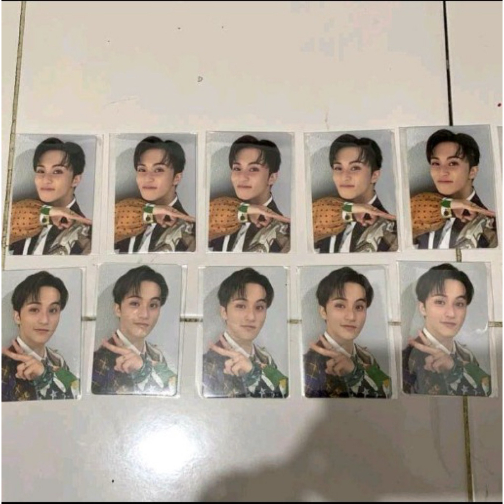 PHOTOCARD MARK THE FIRST FRUIT OFFICIAL BUY 2 GET 1 FREE PC OFFICIAL RANDOM