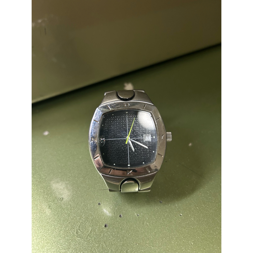DKNY NY-5005 Vintage Stainless Silver Quartz Square Watch
