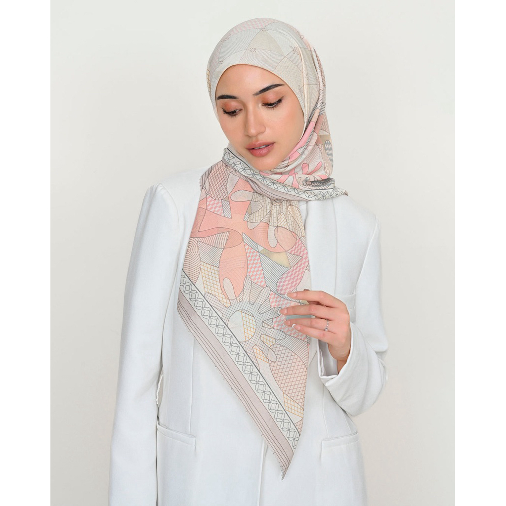 ENOLA SCARF GEULIS