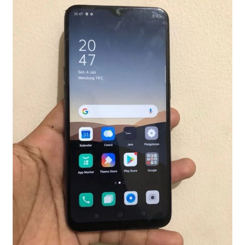OPPO F9 4/64 GB 4G LTE HANDPHONE ANDROID SECOND MURAH BERKUALITAS ORIGINAL