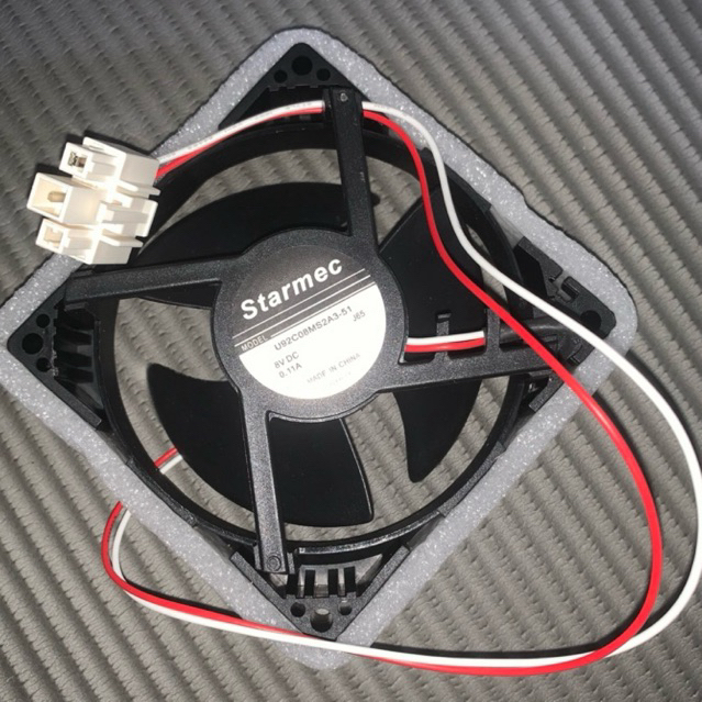 KIPAS KULKAS 2PINTU PANASONIC DC 8V 9CMX9CM 2KABEL SHOKET KIPAS KULKAS 2PINTU INVENTER