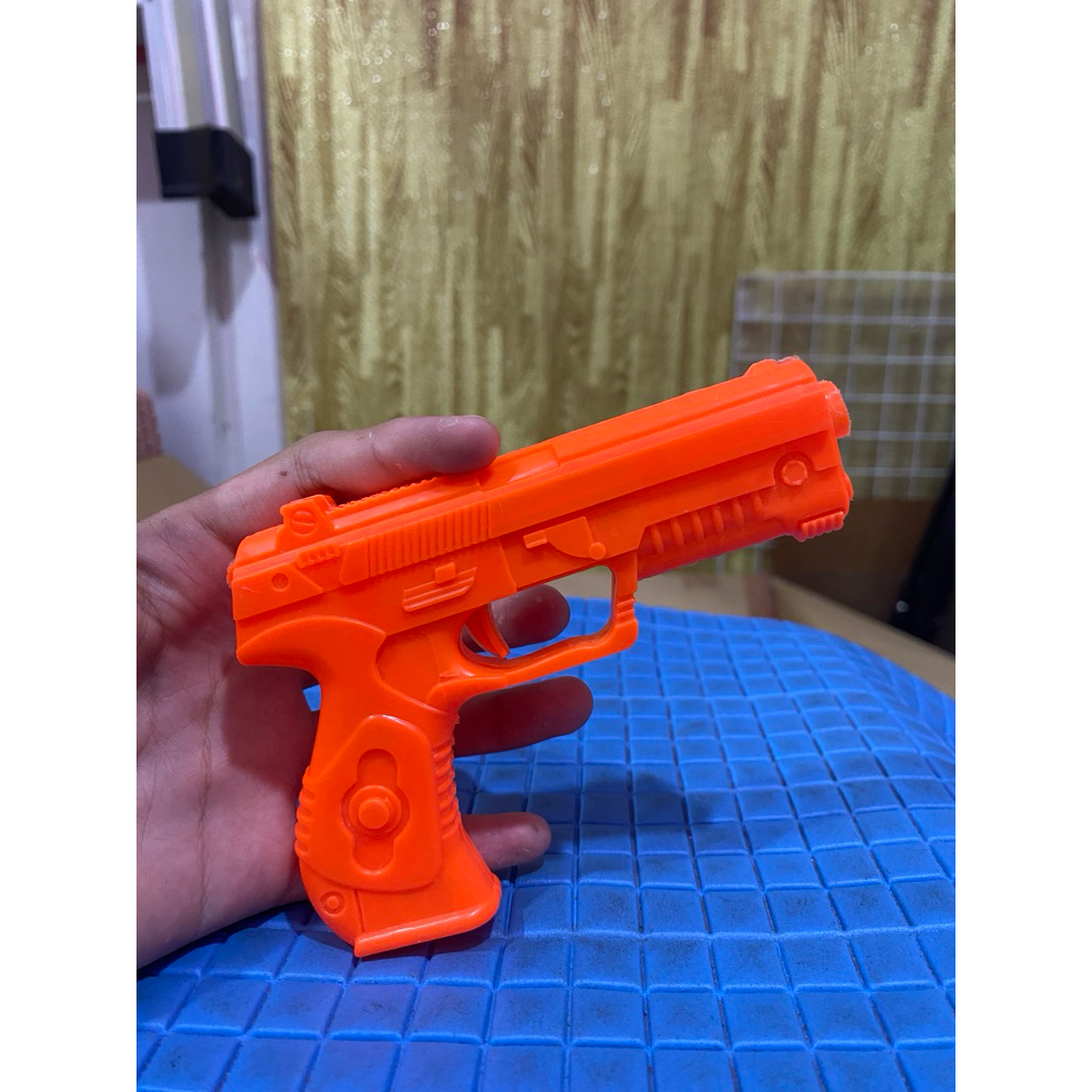 PL mainan pistol plastik warna oranye (tidak ada peluru) 13cm TH